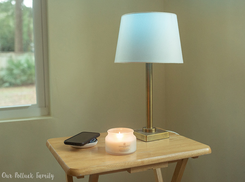 Holiday Guest Room end table